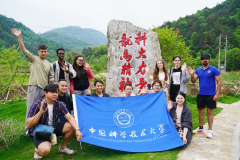 场“可触摸、可、可”的跨国实践